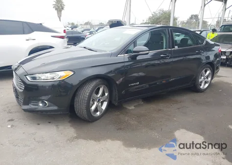2013 Ford Fusion Hybrid Se z USA, uszkodzony, nr VIN 3FA6P0LU6DR344416
